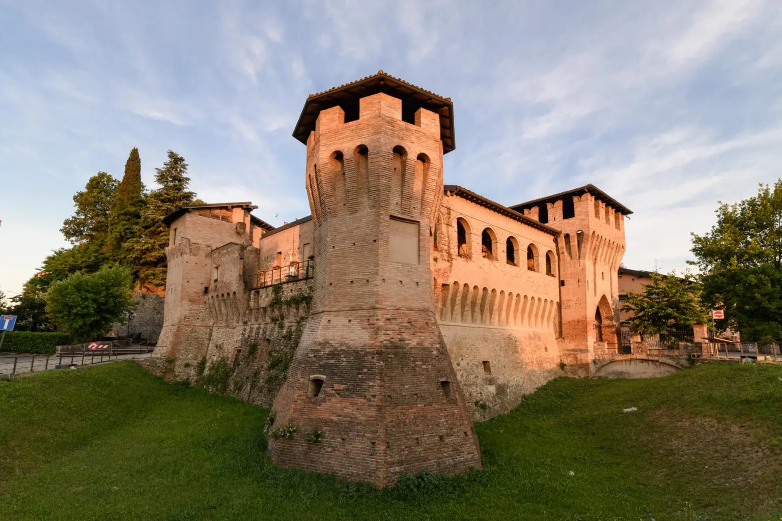 La Rocchetta e Piazzale Cairoli